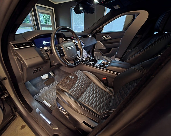 Land Rover Range Rover Velar 19 of 30