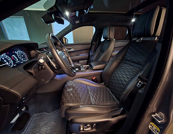 Land Rover Range Rover Velar 21 of 30