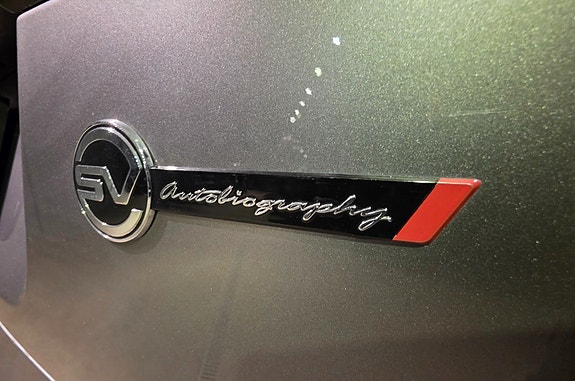 Land Rover Range Rover Velar 11 of 30