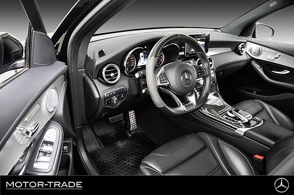 Mercedes-Benz GLC63 22 of 28
