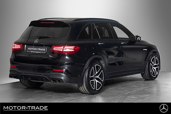 Mercedes-Benz GLC63 12 of 28