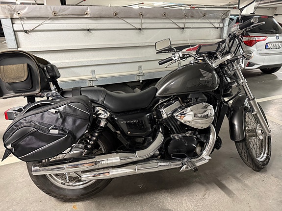 Honda VT 750 S 5 of 5