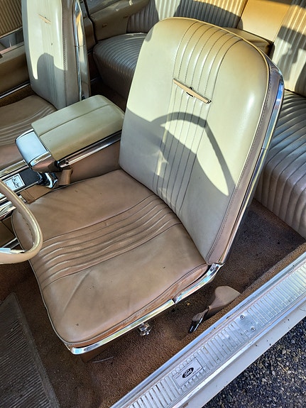 Ford Thunderbird 5 of 5