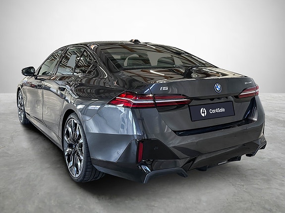 BMW i5 3 of 5
