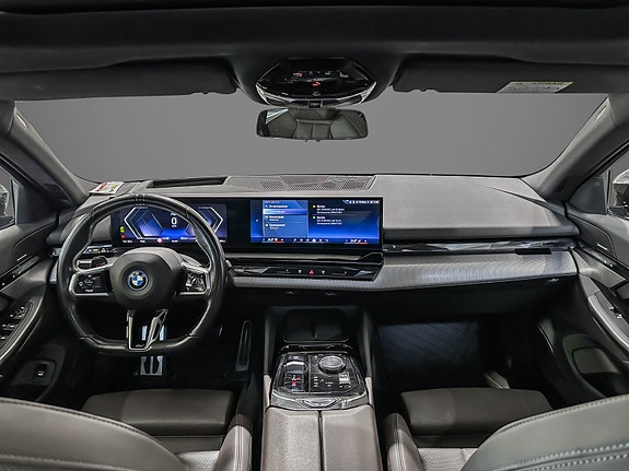 BMW i5 13 of 30