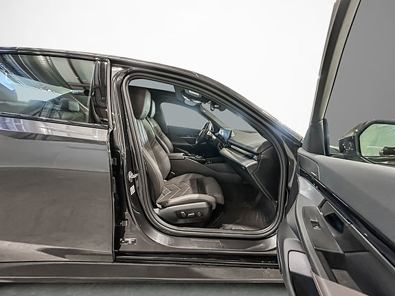 BMW i5 23 of 30