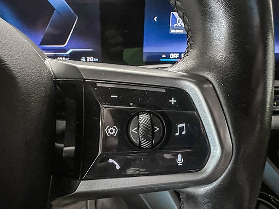 BMW i5 16 of 30