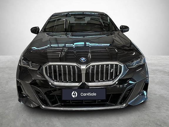 BMW i5 8 of 30