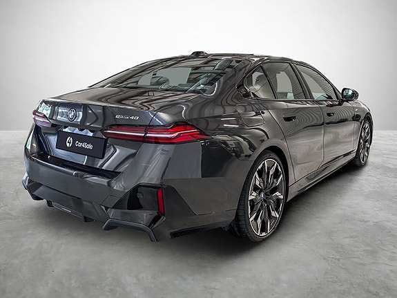 BMW i5 5 of 5