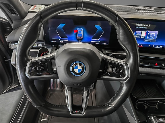 BMW i5 14 of 30