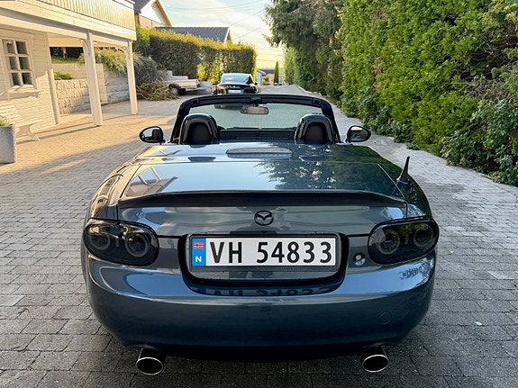 Mazda MX-5 13 of 24