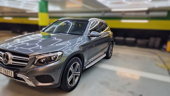 Mercedes-Benz GLC350 e 2 of 21