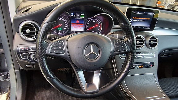 Mercedes-Benz GLC350 e 21 of 21