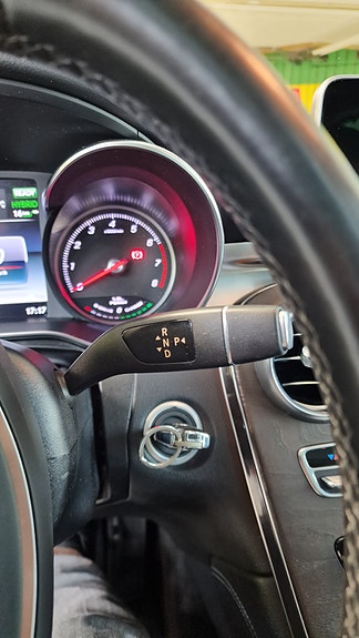 Mercedes-Benz GLC350 e 19 of 21