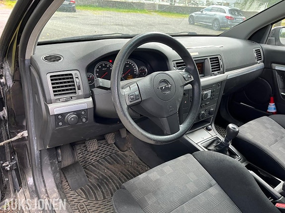 Opel Vectra 2 of 5