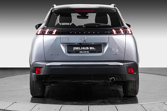 Peugeot 2008 7 of 21
