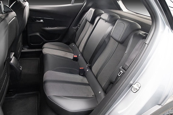 Peugeot 2008 19 of 21