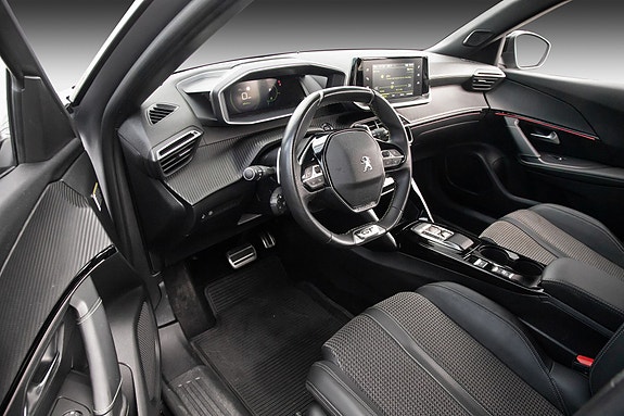 Peugeot 2008 16 of 21