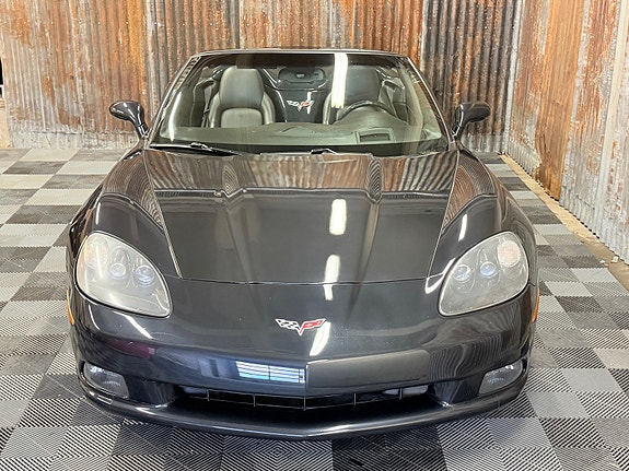 Chevrolet Corvette 9 of 30