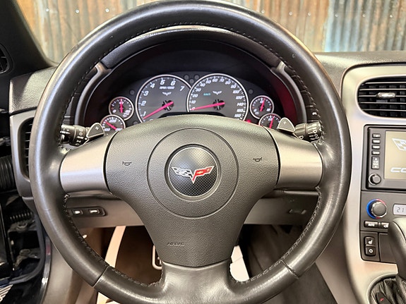 Chevrolet Corvette 23 of 30