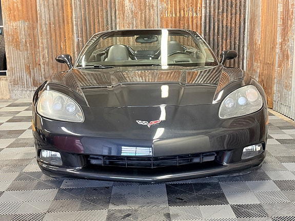 Chevrolet Corvette 8 of 30