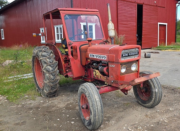 Volvo BUSTER T 430 3 of 5