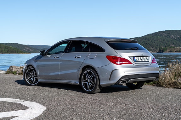 Mercedes-Benz CLA250 6 of 30