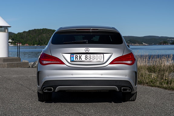 Mercedes-Benz CLA250 7 of 30