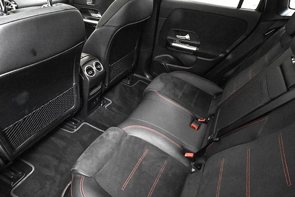 Mercedes-Benz EQA250 15 of 29