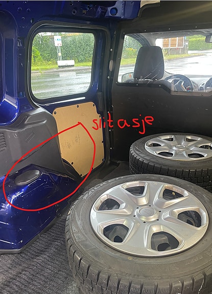 Ford Transit Courier 15 of 24