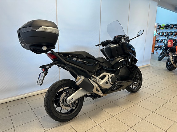 Honda Forza 750 6 of 7