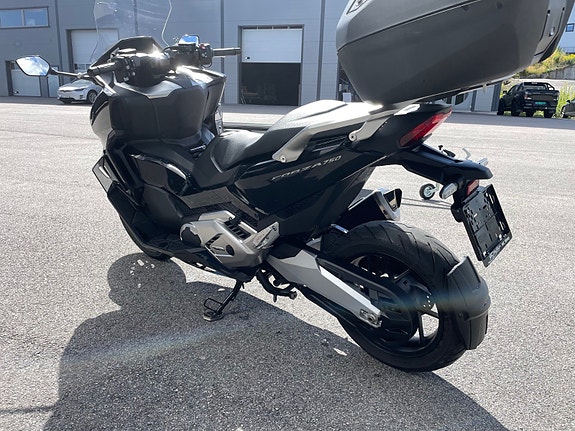 Honda Forza 750 BLACK. 4 of 7