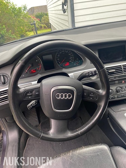 Audi A6 12 of 15