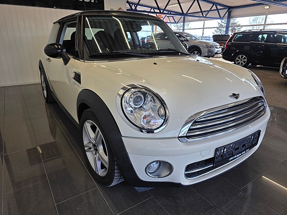 MINI Cooper 5 of 17