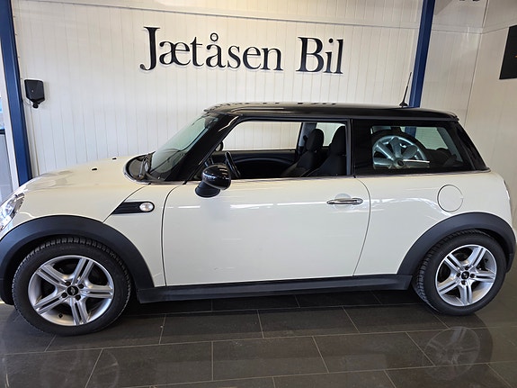 MINI Cooper 2 of 17