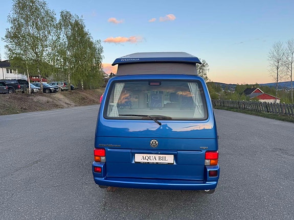 Volkswagen Multivan 9 of 28