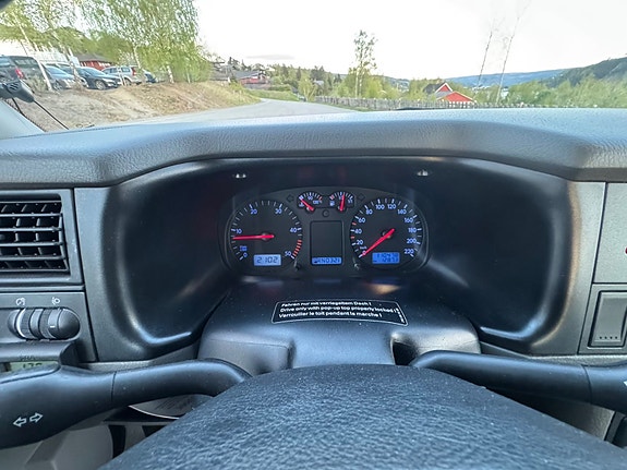 Volkswagen Multivan 19 of 28