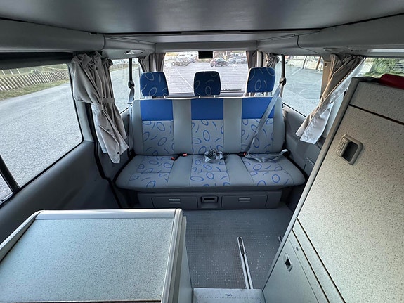 Volkswagen Multivan 23 of 28