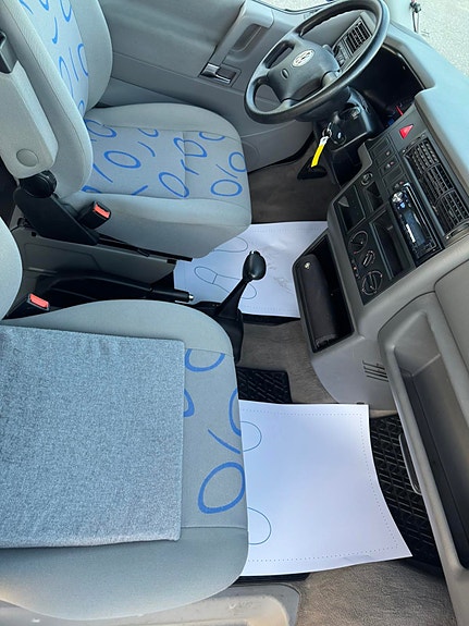 Volkswagen Multivan 15 of 28
