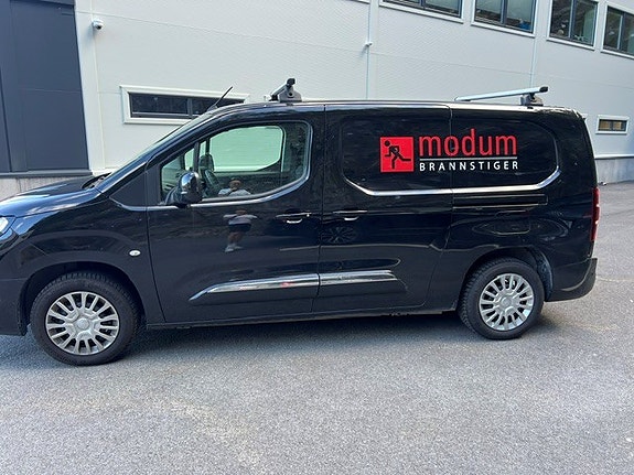 Toyota Proace City 2 of 5