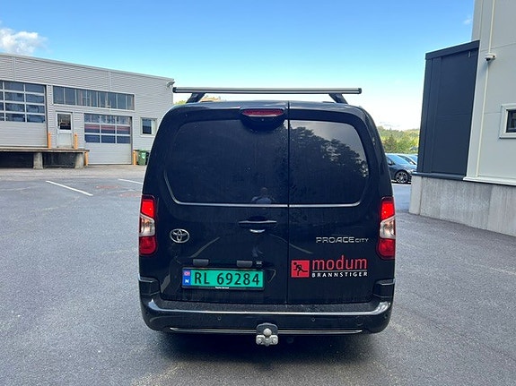Toyota Proace City 3 of 5