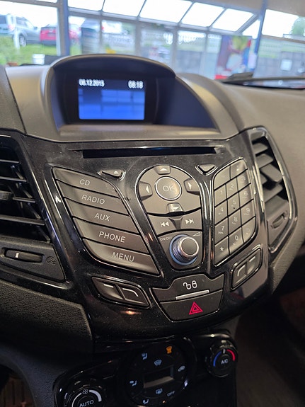 Ford Fiesta 10 of 11