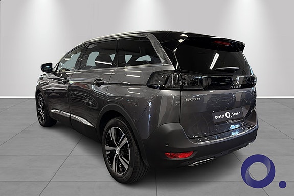Peugeot 5008 3 of 18