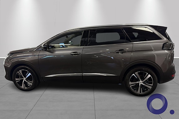 Peugeot 5008 2 of 18