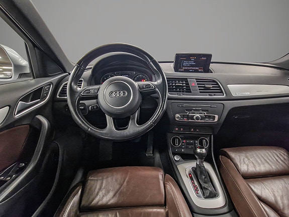 Audi Q3 12 of 29