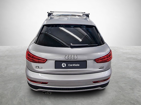 Audi Q3 25 of 29
