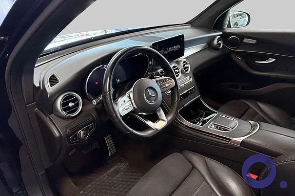 Mercedes-Benz GLC300 de 13 of 21
