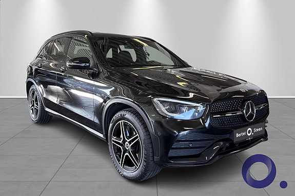 Mercedes-Benz GLC300 de 8 of 21