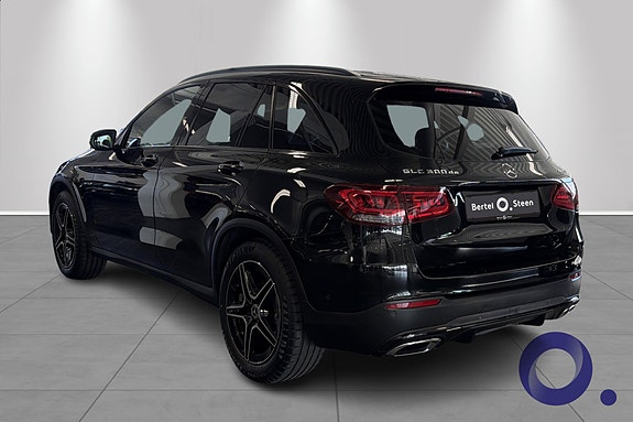 Mercedes-Benz GLC300 de 3 of 21