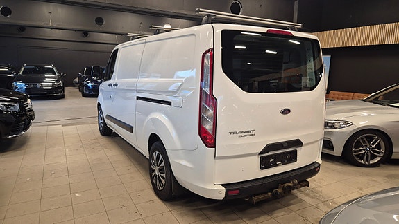 Ford Transit Custom 7 of 15